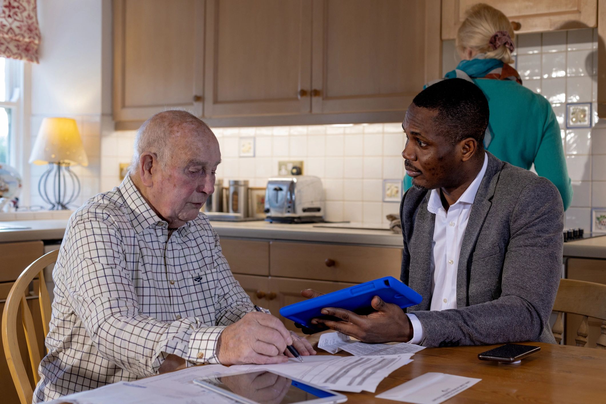 Financial planning consultation with family-focused guidance